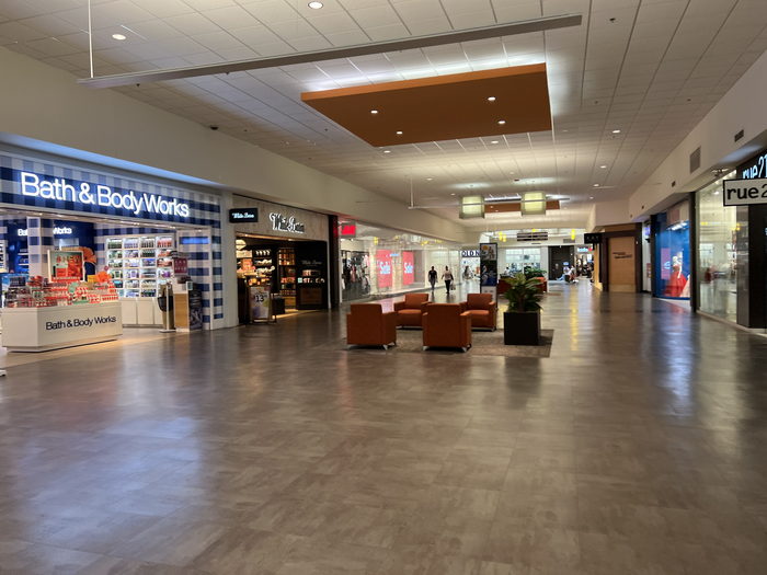 Macomb Mall - July 22 2022